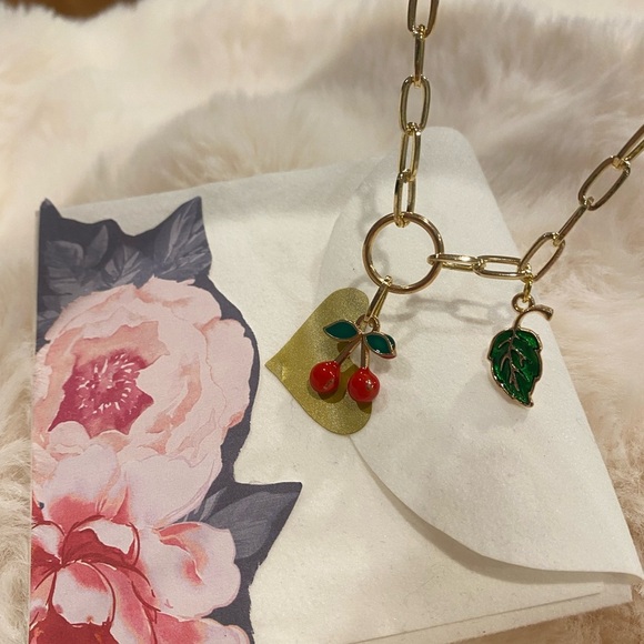 NWT Gold PAPER CLIP CHAIN Cherry Pendant Necklace 17in - Picture 2 of 6